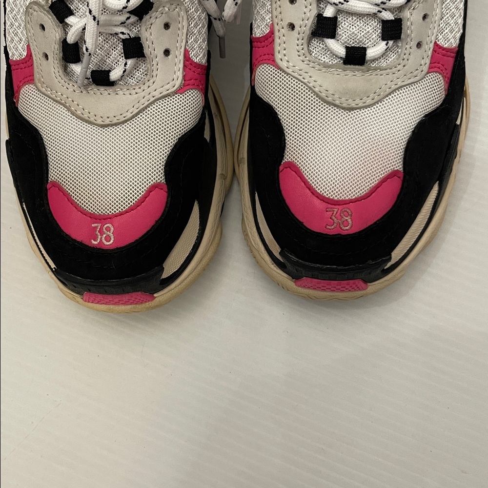 Balenciaga Pink, Black, and White Chunky Made In Italy Sneakers Women’s Size 38 - Picture 9 of 15